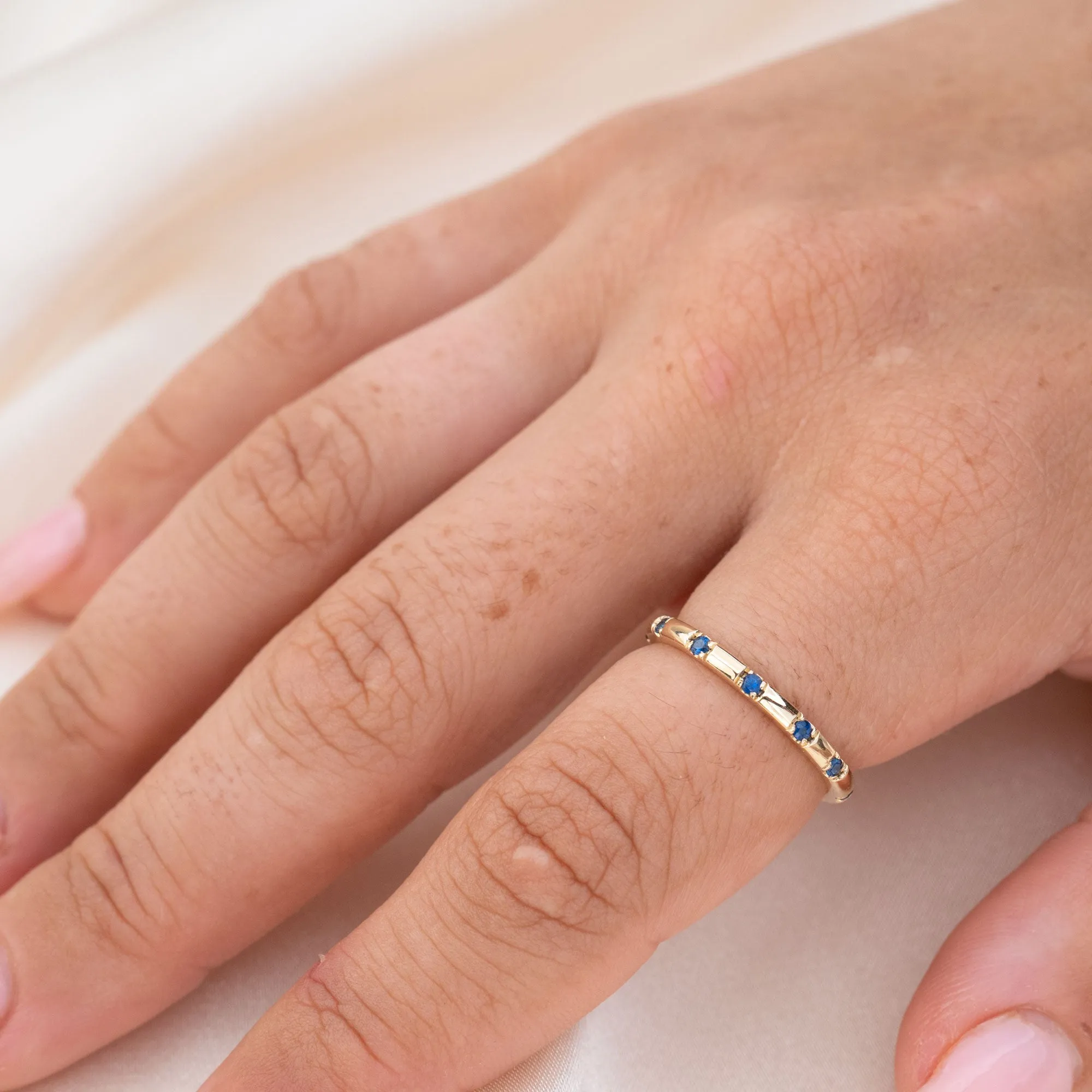 14k Blue Sapphire Luna Band | 2mm