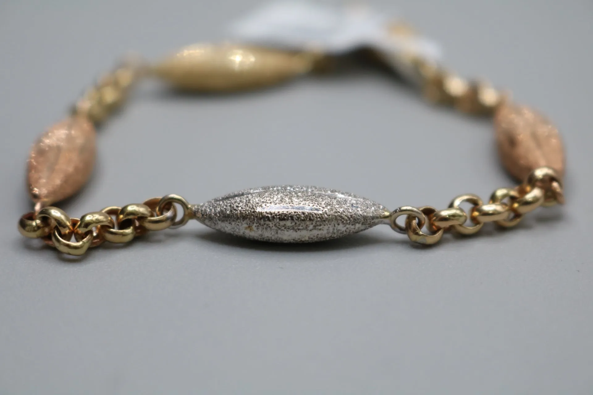 14K Three Tone Fancy Bracelet (Length 7 1/2 Inches)