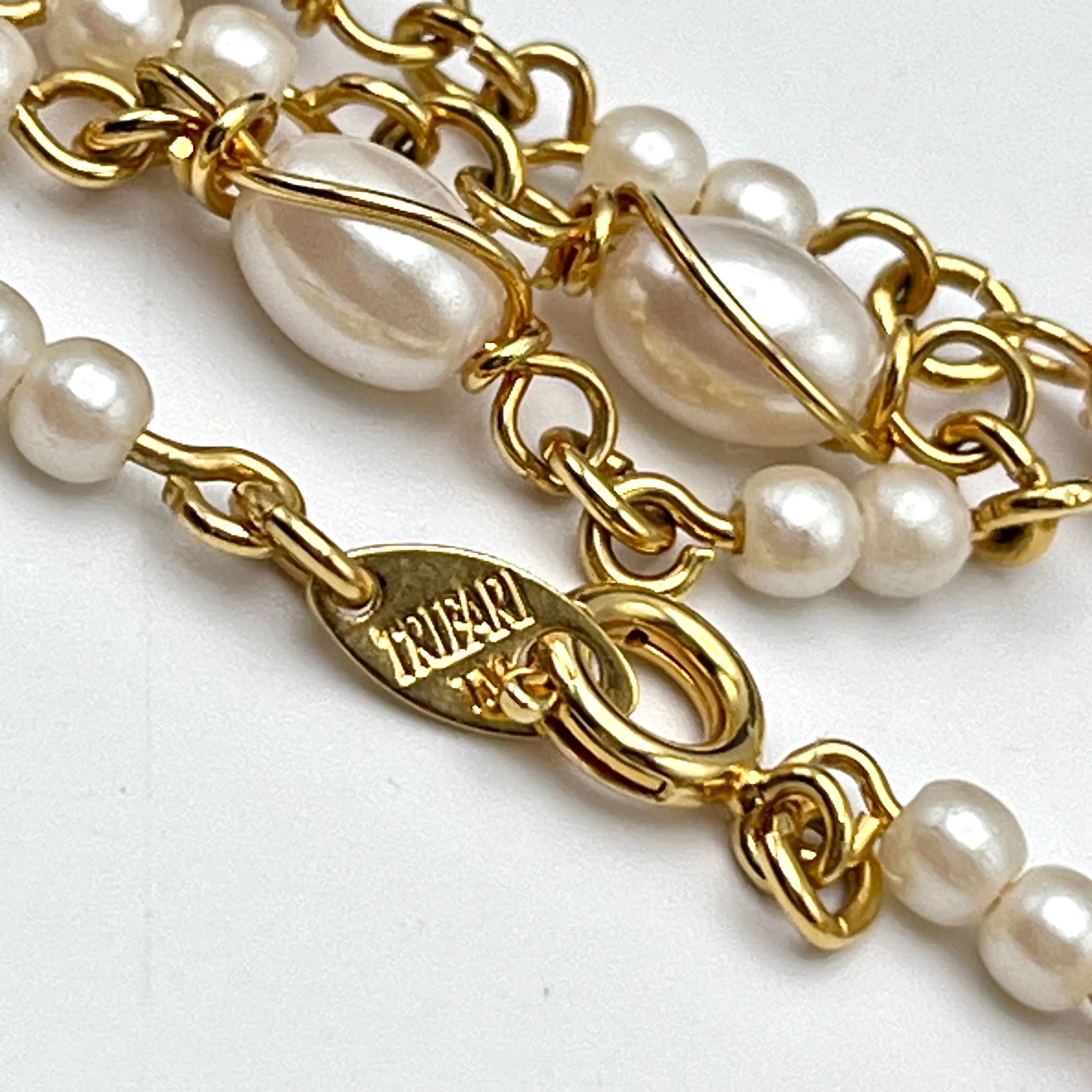 1980s Trifari Faux Pearl Necklace with Original Tag