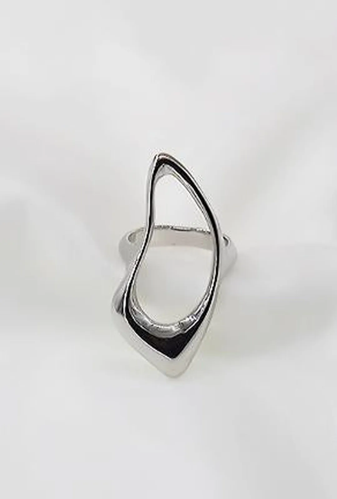 AKIVA - SCULPTURE RING