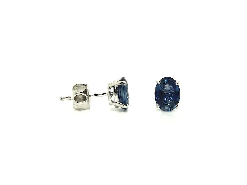 Blue Sapphire Stud Oval Cut Ad No.1151 (6/8mm )