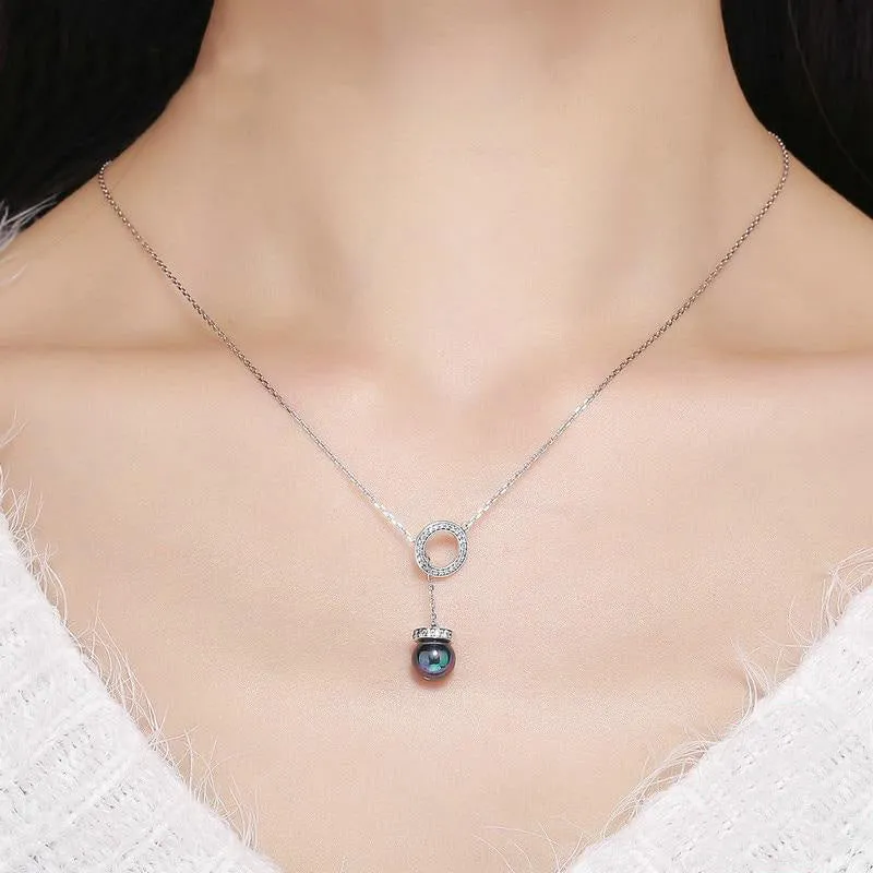 Circle Black Shell Pearl Necklace