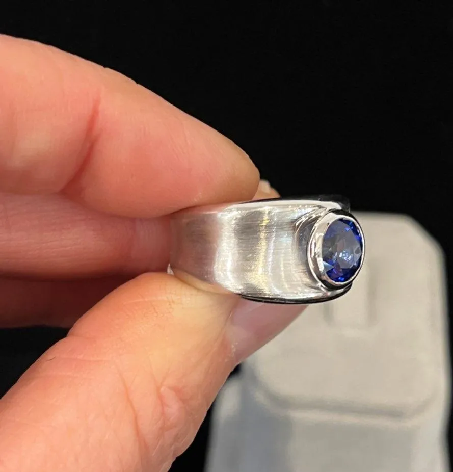 Contemporary White Gold Royal Blue Sapphire Ring