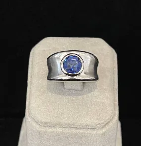 Contemporary White Gold Royal Blue Sapphire Ring