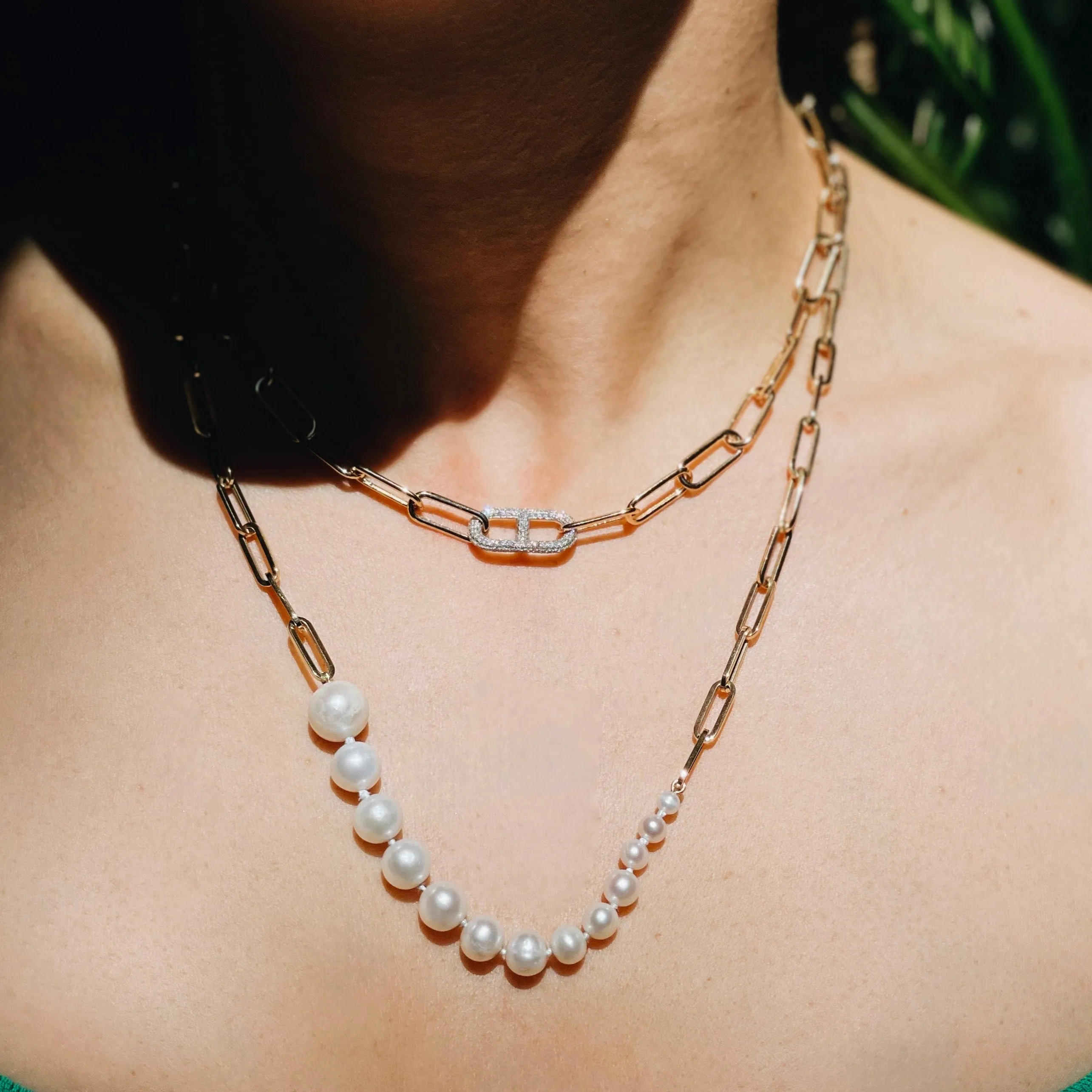 Fine Ascending Pearls Necklace on Rectangular Chain