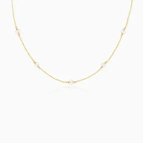 Golden Delicate Pearl Necklace