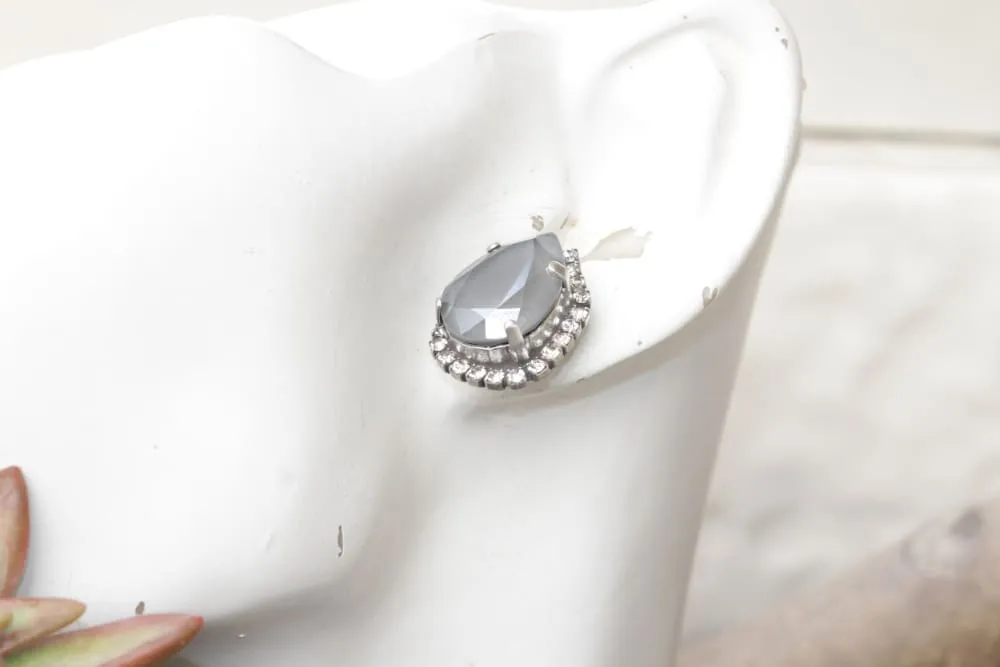 GRAY STUD EARRINGS