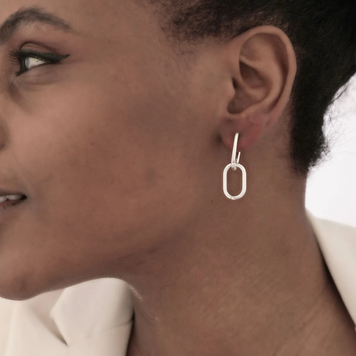 Kyerlyn Dainty Paperclip Huggie Hoop Earrings