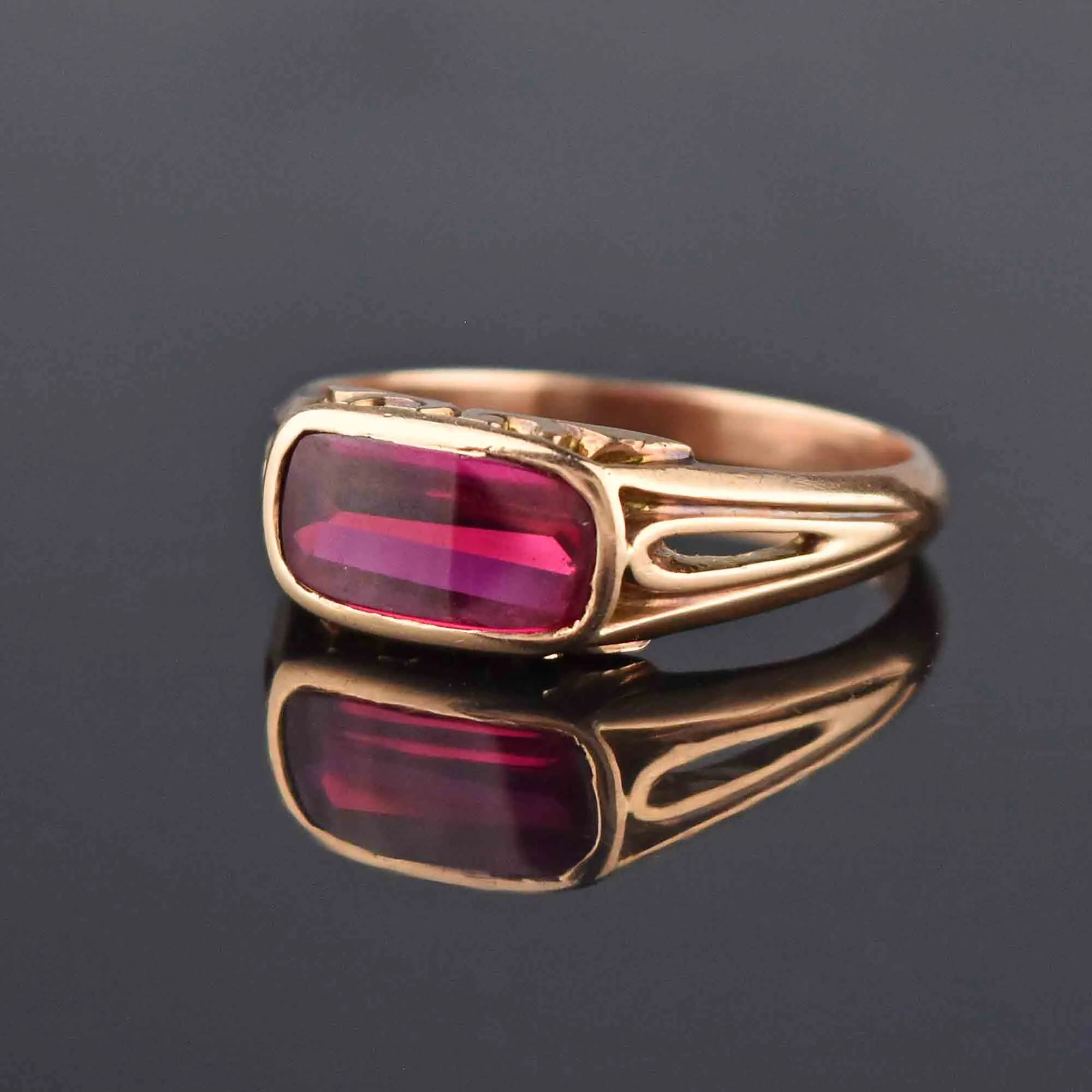 Mens Art Deco East West Gold Ruby Ring, Sz 9.75