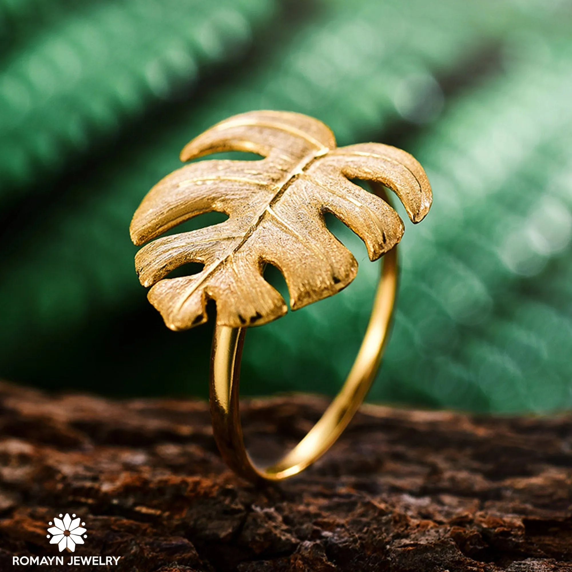 Monstera Leaf Ring