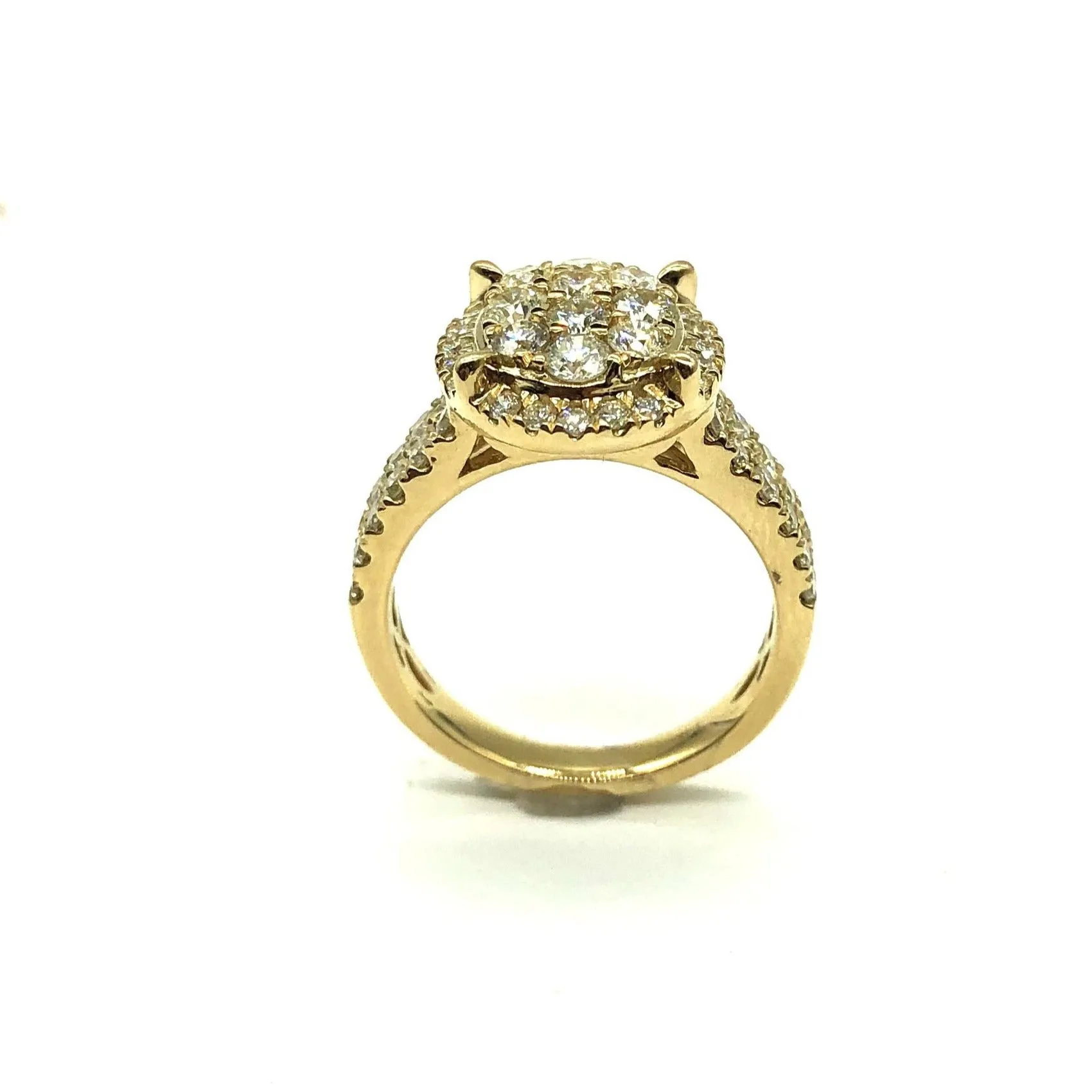 *New* 1.65 ctw Oval Diamond Cluster Ring