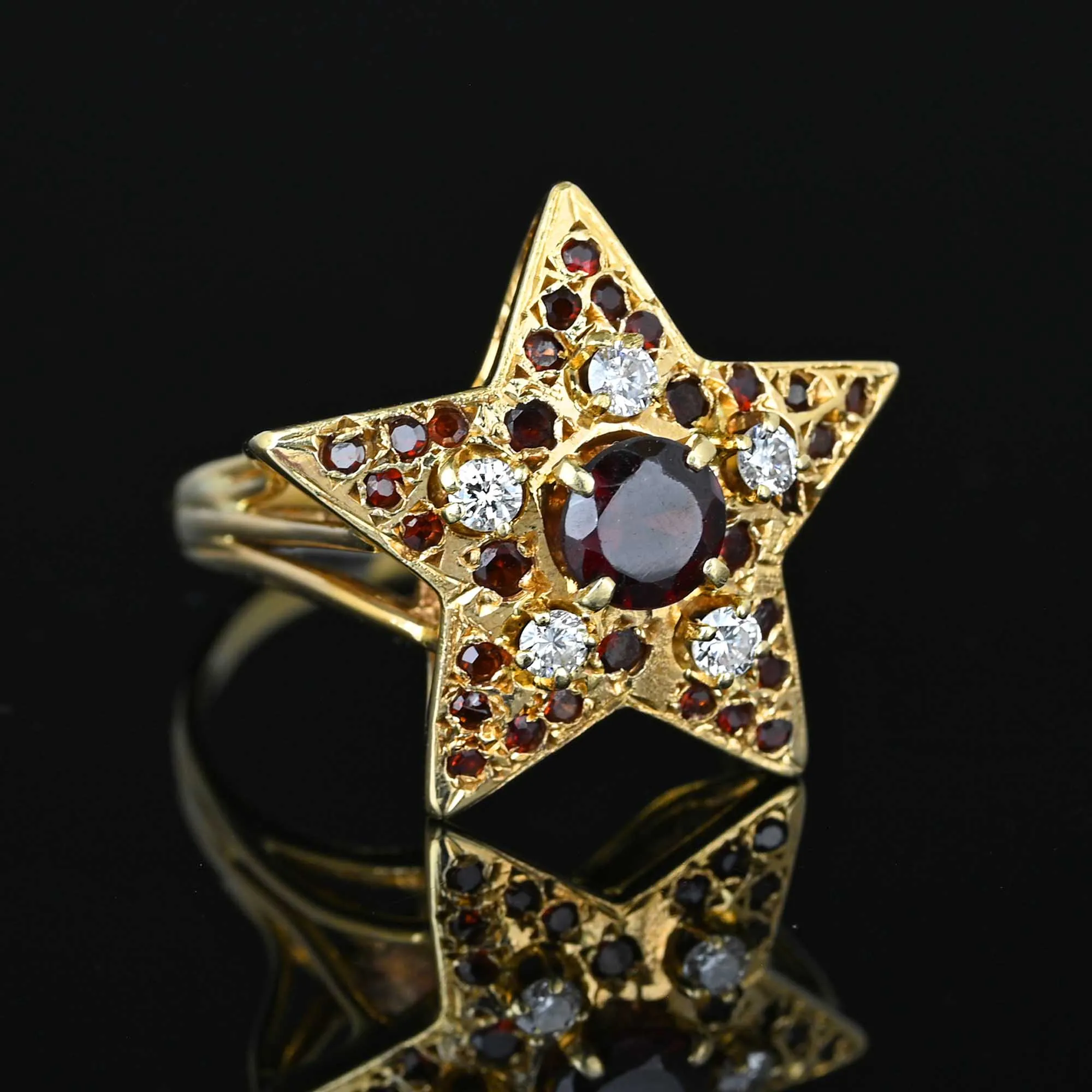 ON HOLD Bold 14K Gold Star Diamond Garnet Ring