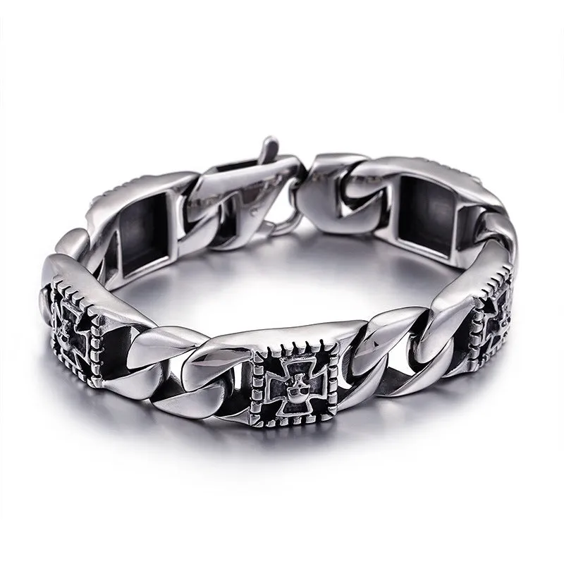 Personalized Pharaoh Skull Men's Titanium Steel Bracelet from the Planderful Everyday Genie Collection