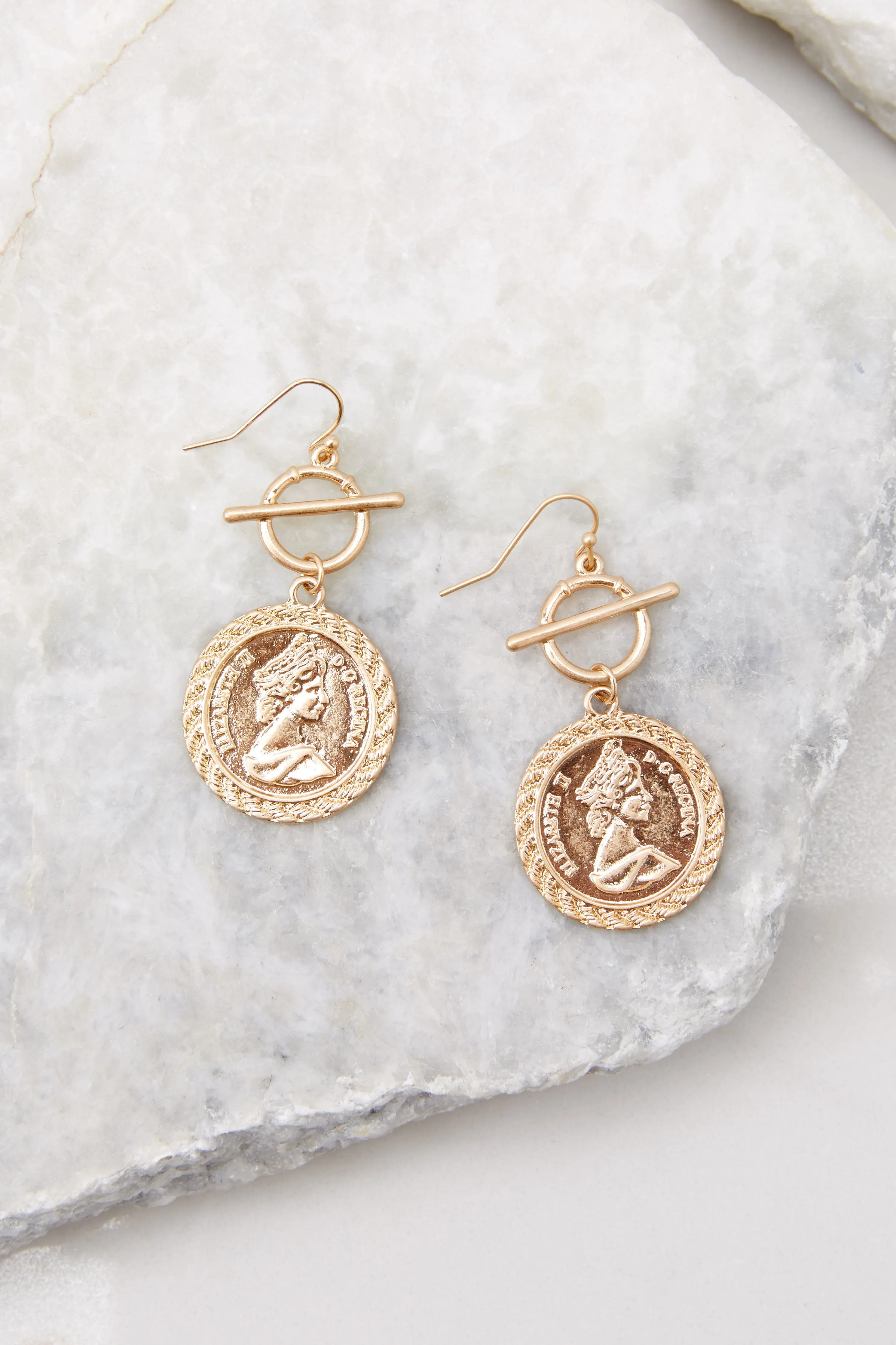 Renown Beauty Gold Earrings