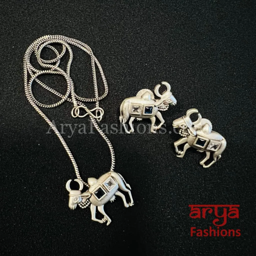 Silver Cow theme Pendant Statement Necklace