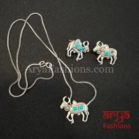 Silver Cow theme Pendant Statement Necklace