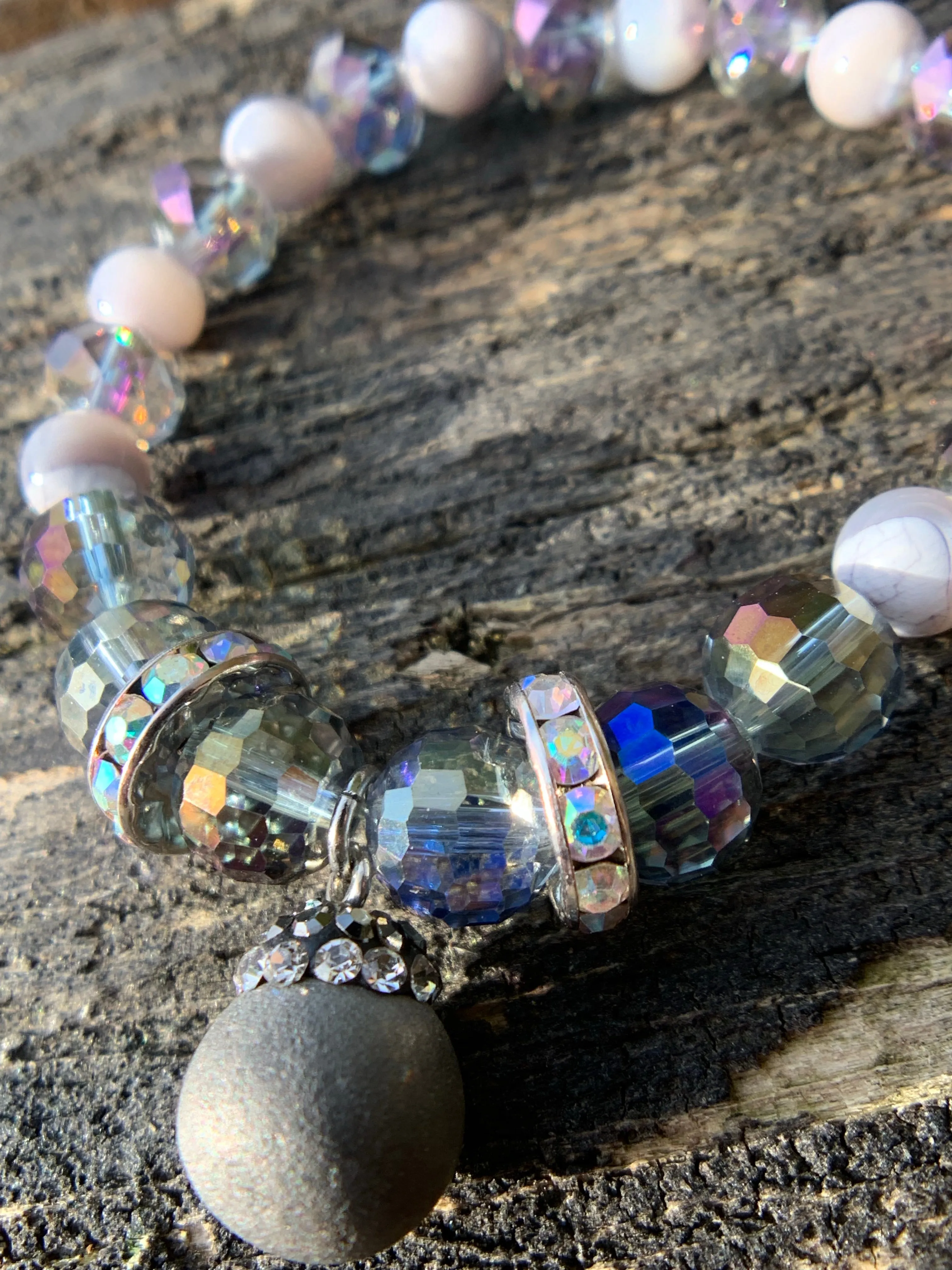 Silver Druzy Agate, Faceted Glass & Rhinestone Beaded Bracelet