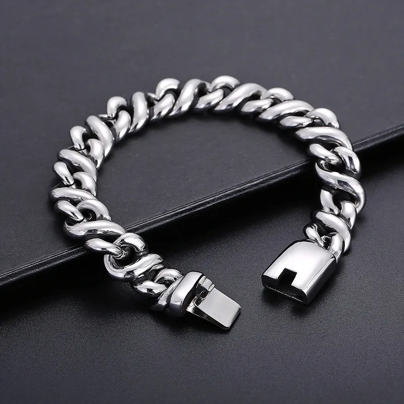 Stylish Twist Titanium Steel Men's Bracelet for Modern Fashion Enthusiasts