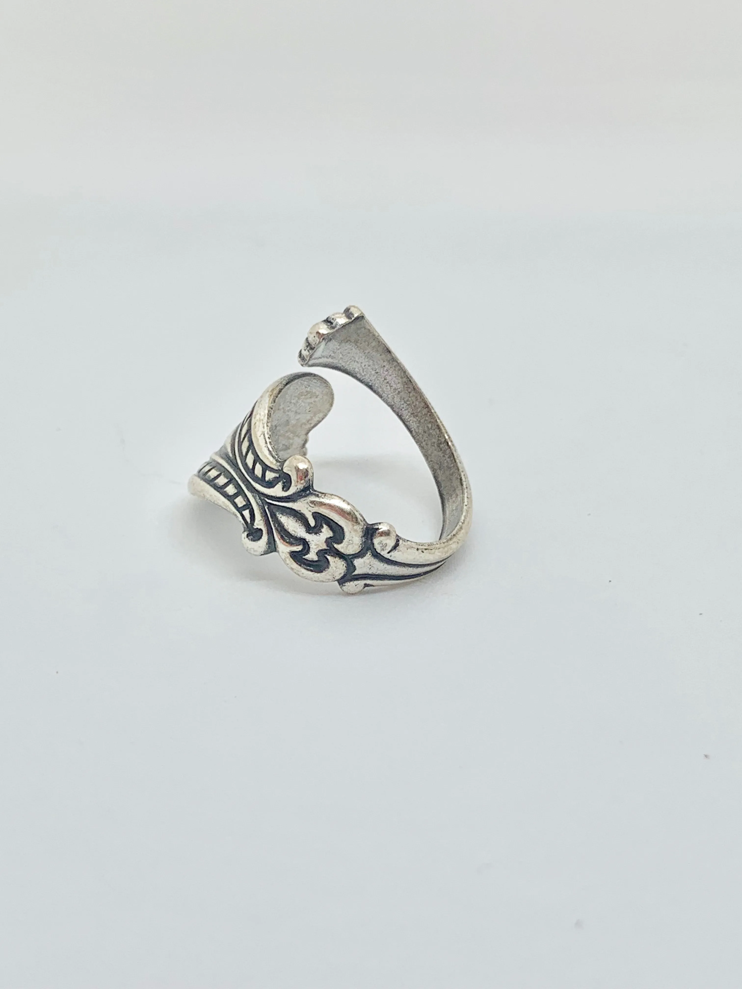 swirl. spoon ring. Sterling silver ring, silver jewelry, bohemian fashion accessories.