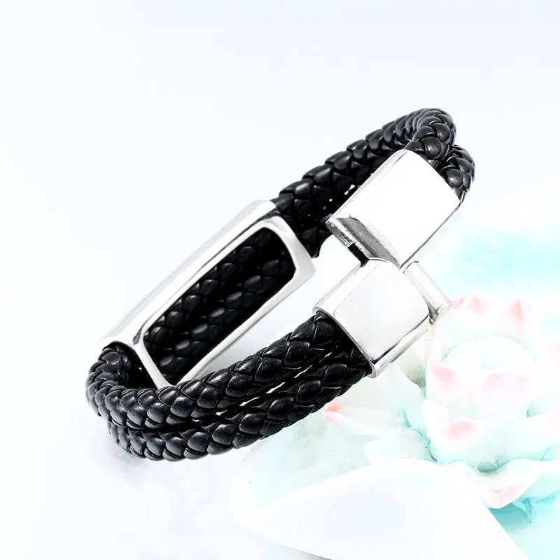 Titanium Steel Skull Leather Bracelet for Men - Retro European and American Style