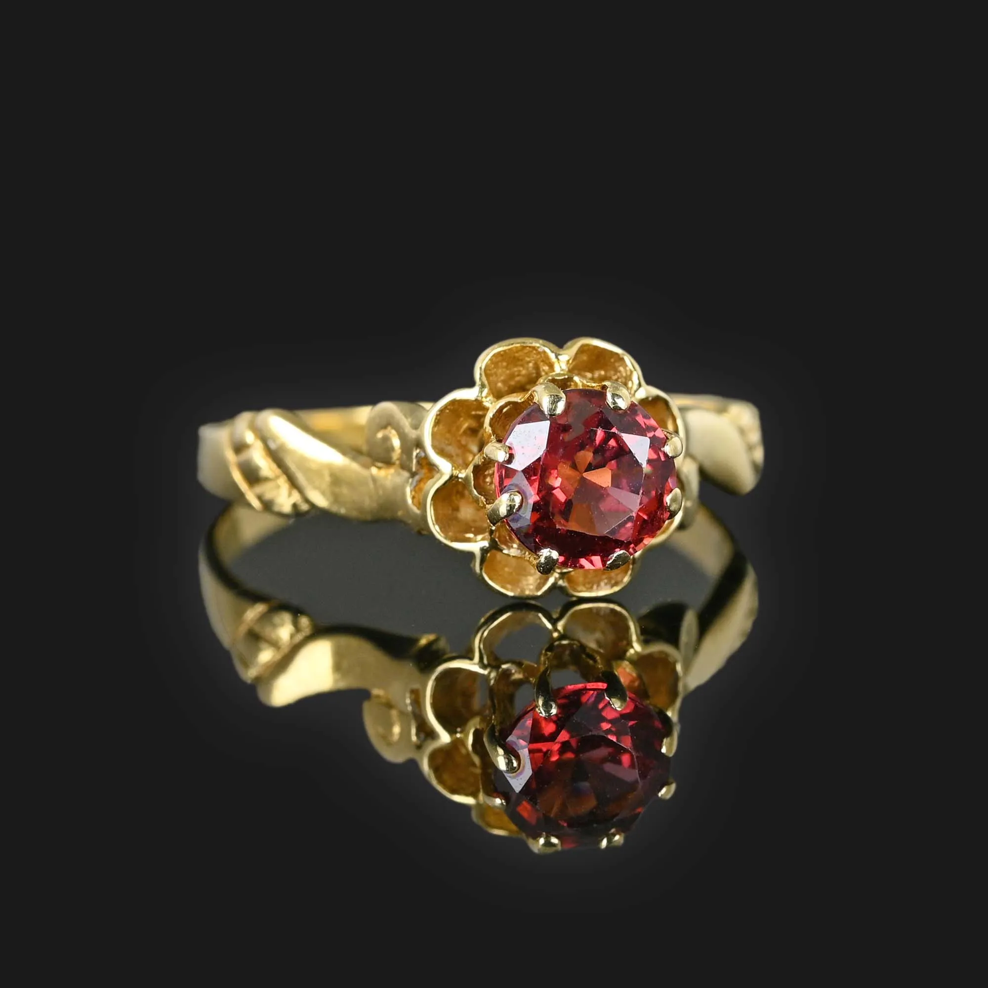 Vintage 14K Gold Buttercup Garnet Solitaire Ring