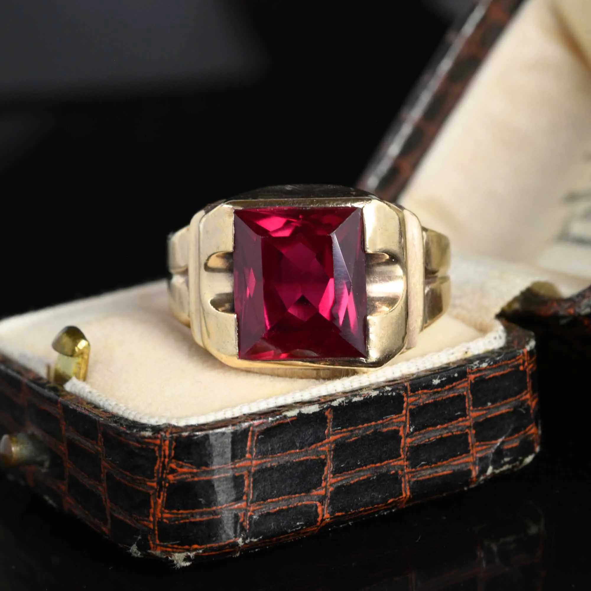 Vintage Mens Art Deco Ruby Signet Ring