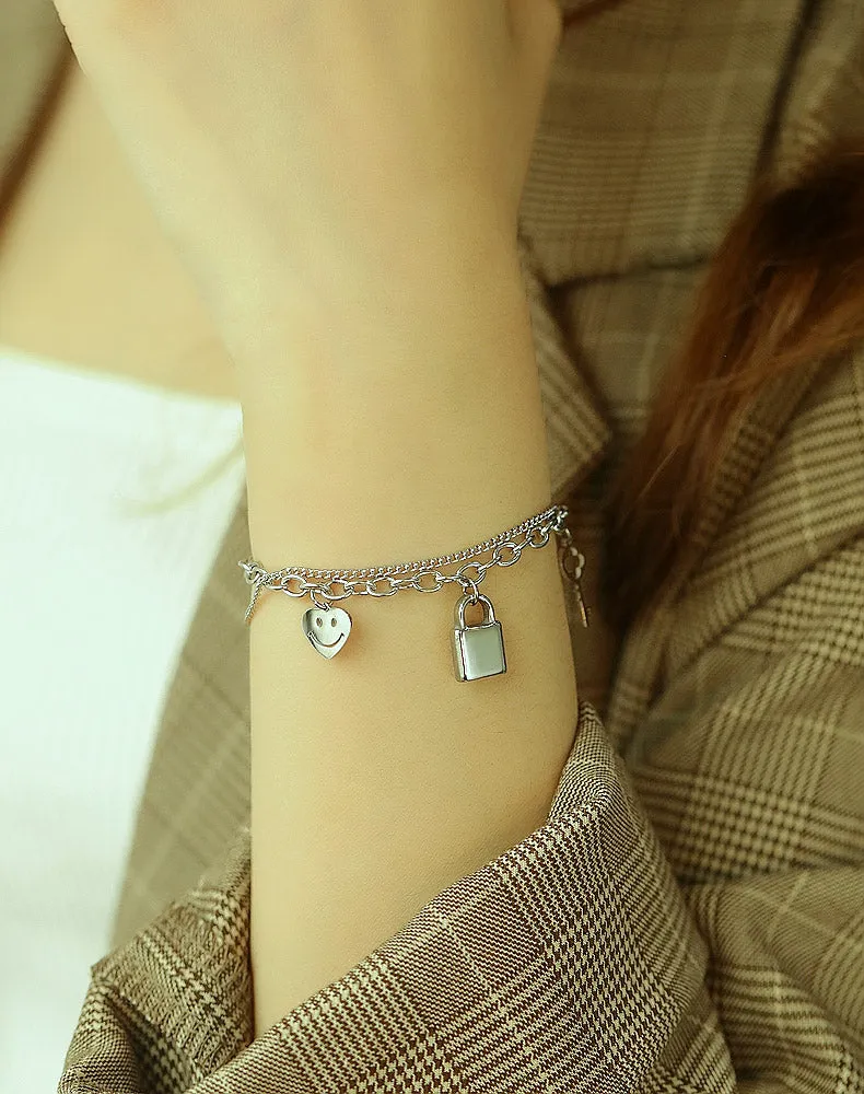 Women's Fashion Smiling Lock Bracelet