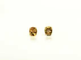 YELLOW SAPPHIRE STUD OVAL CUT AD NO.1241 (6/5MM )